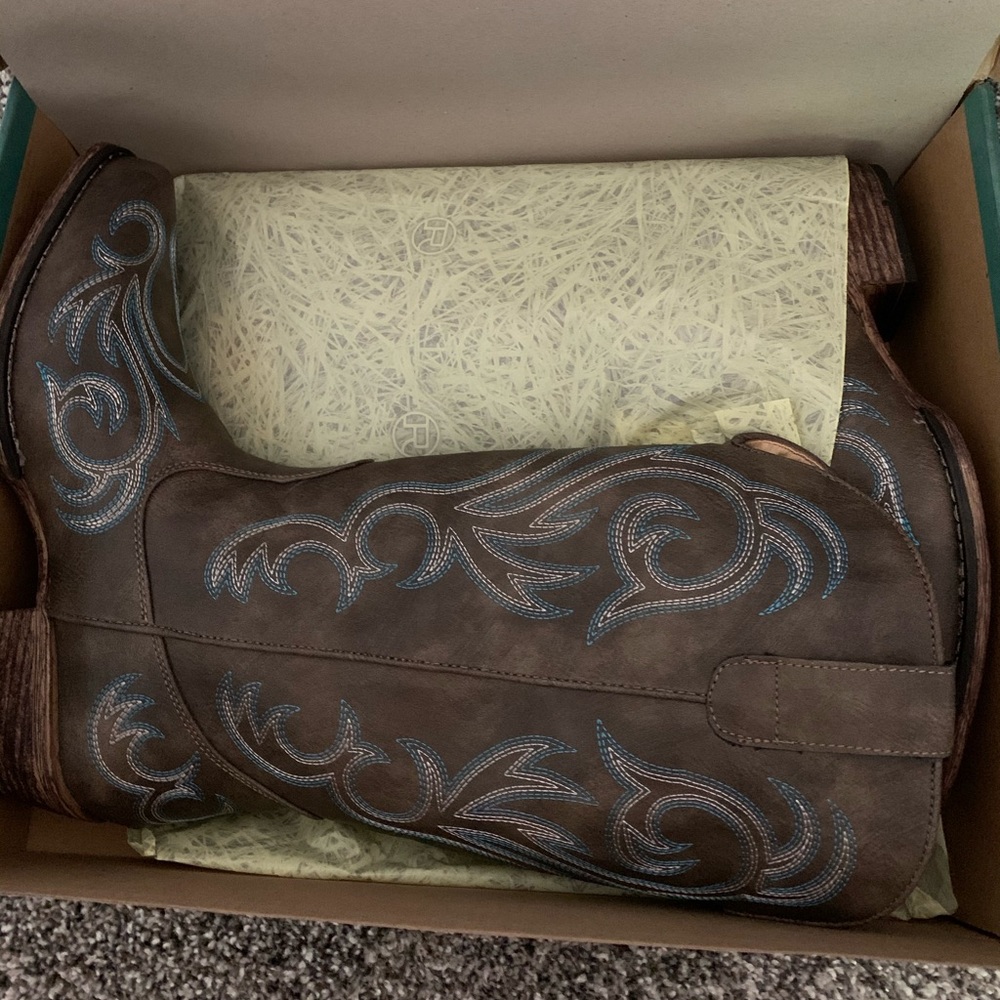 Roper Boots